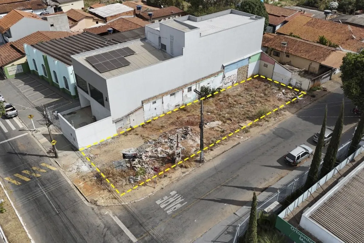 Terreno de 335 mÂ² Ã  venda, Jardim Belo Horizonte - Aparecida de GoiÃ¢nia/GOLot...
