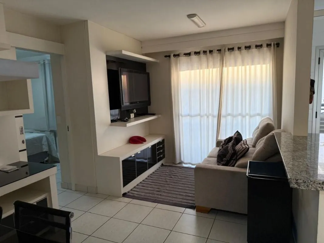 Flat de 44 mÂ² com 01 quarto (suÃ­te), sala e cozinha integradas, totalmente mob...