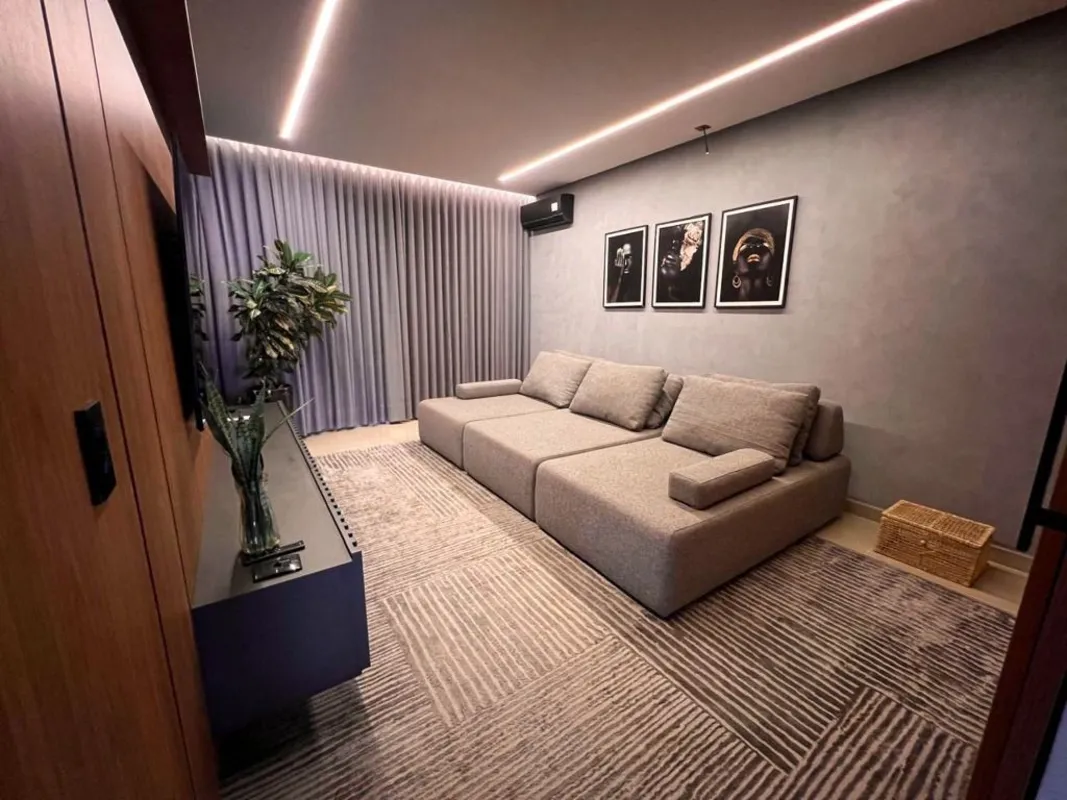 Sobrado de 488 mÂ² com 04 suÃ­tes Ã  venda - Jardins Paris - GoiÃ¢nia/GONo pavim...