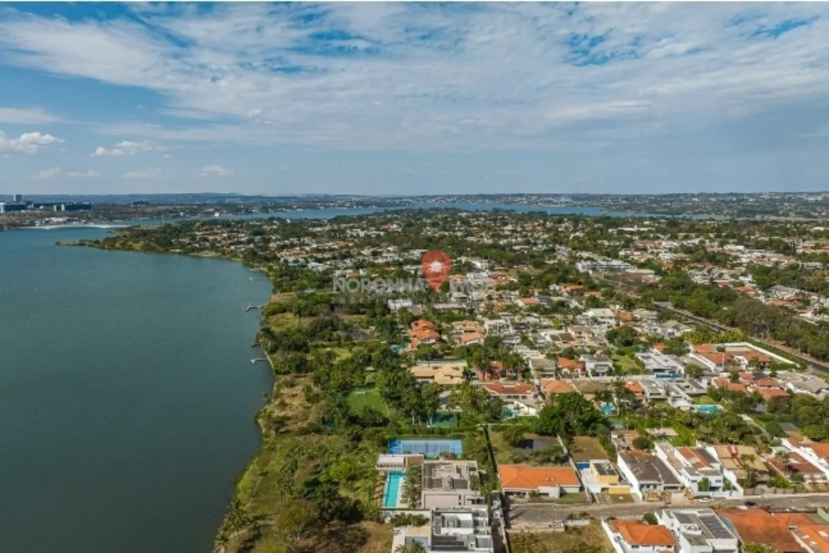 SHIS QL 10 - VENDA Casa Térrea Exclusiva no Coração do Lago SulSeu sonho de vive...