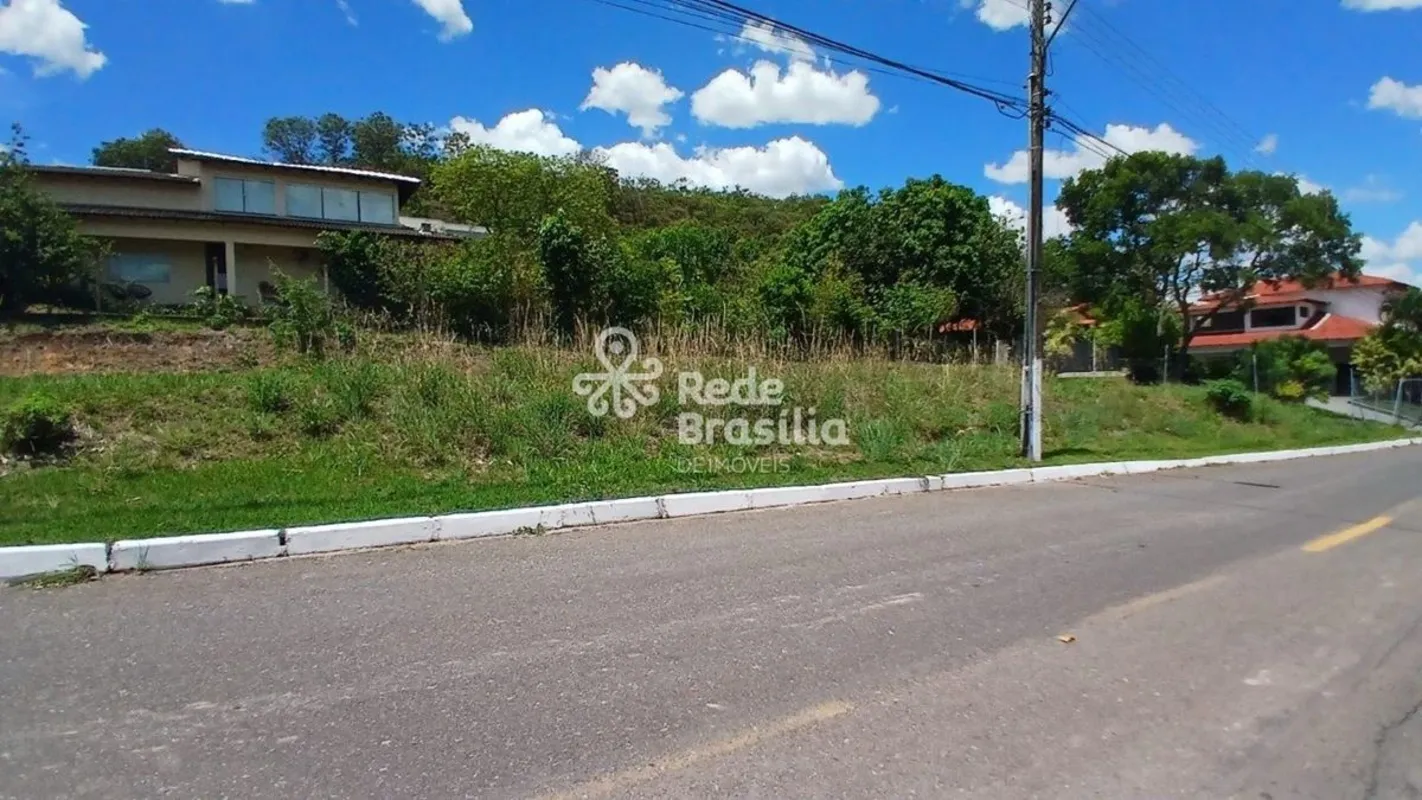 Terreno de 1.000m² no Condomínio Ouro Vermelho I.Excelente oportunidade para con...