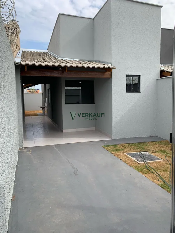 Casa 2 Quartos sendo 2 Suíte, Sala, Cozinha, Garagem e Areia Serviço, Jardim de ...