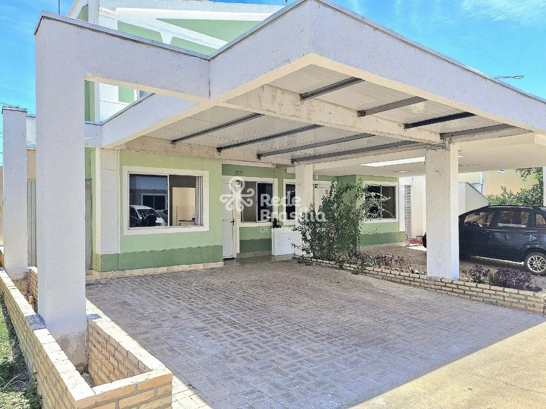 Casa de 3 quartos com garagem.Financiamento: simPermuta: sim (Casa em condomínio...
