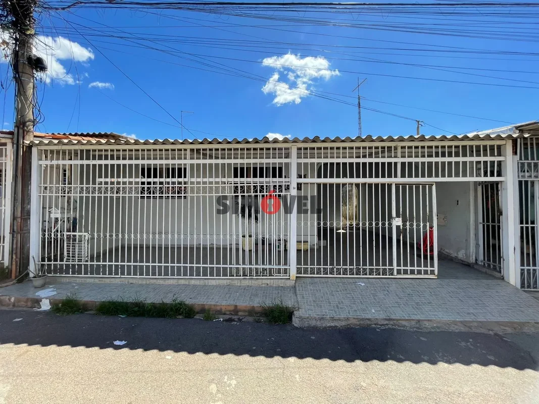 QNP 13, casa de 117m², 3 qtos, suíte, 2 vagas - R$: 299.000 - Aceita Financiamen...