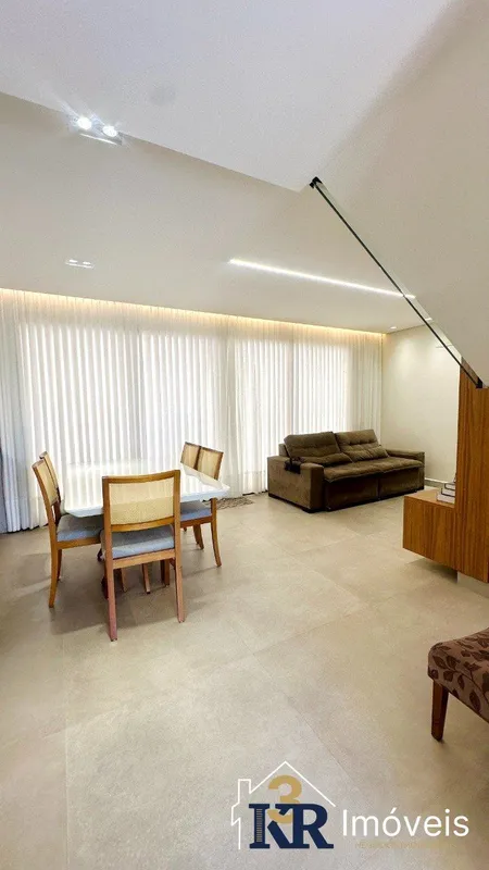 Sobrado com 4 quartos e 3 suites no Jardins MarselhaSobrado foi modificado, colo...