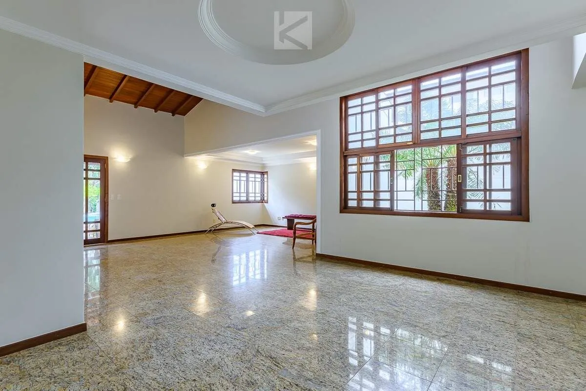 Kontá Imóveis: Perto de você!Você está buscando uma casa no inicio do Lago Norte...