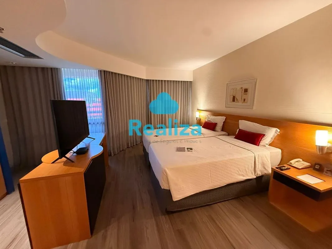 Realiza Corretora de Seguros e Imóveis vende no Golden Tulip Brasília Alvorada n...