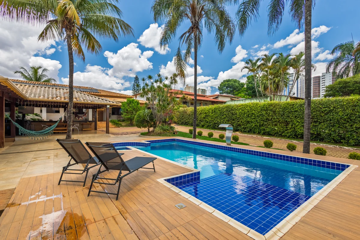 CASA COM 04 QUARTOS NO RESIDENCIAL VENEZA – ARNIQUEIRACasa com quintal amplo, su...