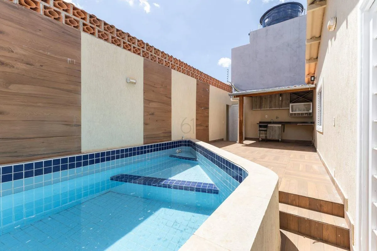 OPORTUNIDADE ÚNICA NA QE 3, GUARÁ I - CASA ESPAÇOSA COM LAZER COMPLETO!A chance ...
