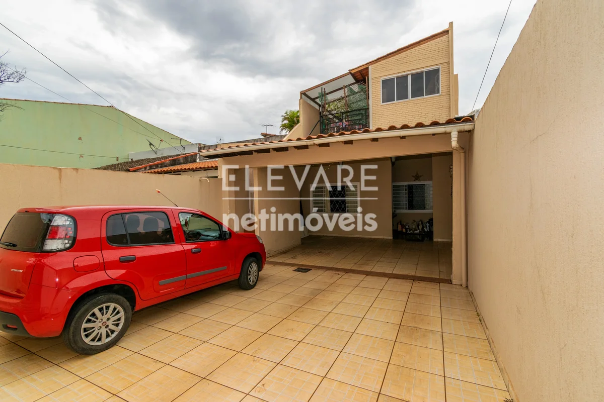 Casa à Venda no Cruzeiro Velho – 5 Quartos | 268m² - SobradoUm imóvel ideal para...