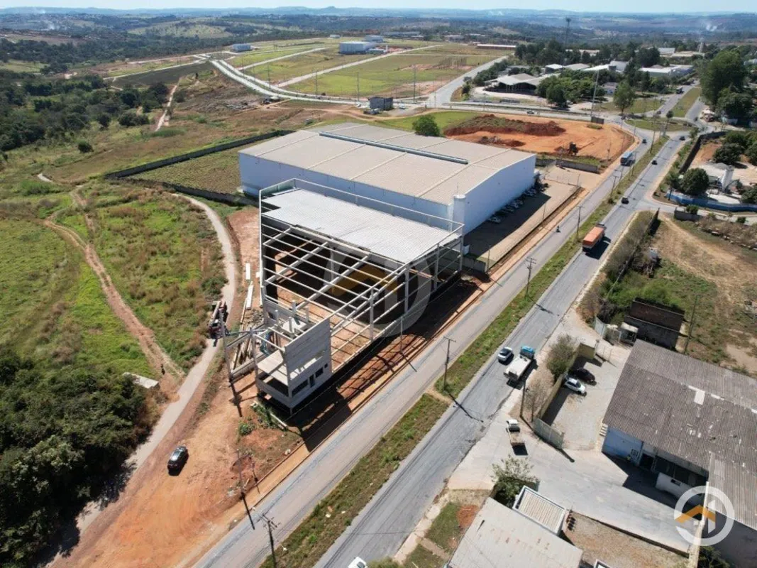 Terrenos a partir de 5.000m2 no Polo Global ParkÚltimos Lotes à Venda de 5.000m2...