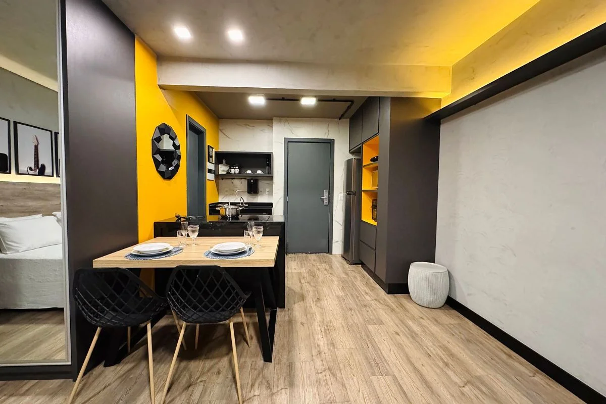 ESPECIFICAÇÕES DO IMÓVEL: - 37 m² - 4º andar - Posição nascente - Mobília comple...