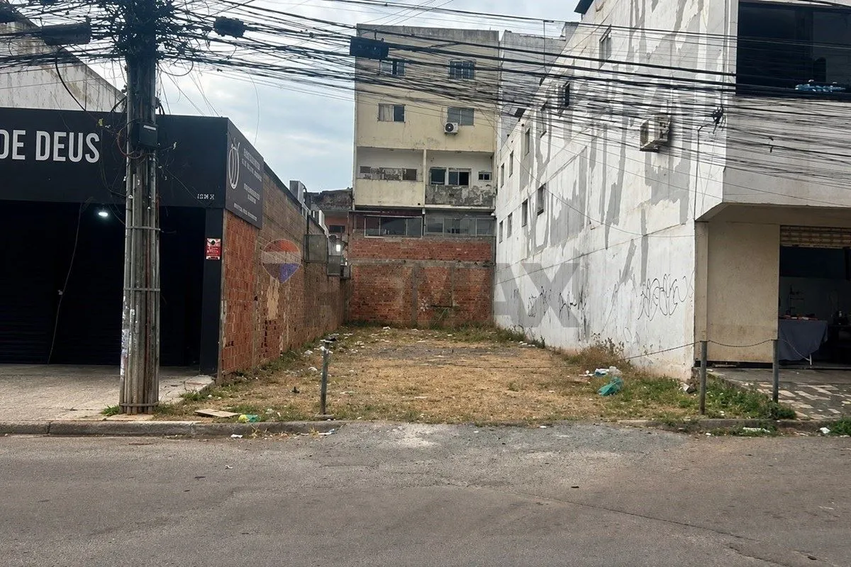 Você está em busca de um investimento estratégico, com excelente localização, gr...