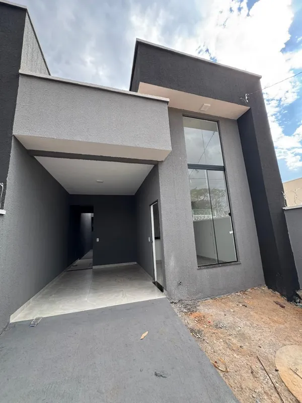 Sendo 2 casas de:2 Quartos com suiteSalaCozinhaArea de serviço Garagem coberta P...