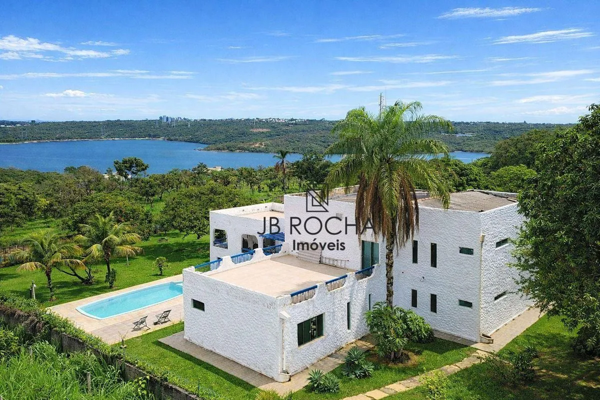 JB ROCHA IMOVEIS VENDE COM EXCLUSIVIDADE - SMLN - MI 13 Casa estilo mediterrâneo...