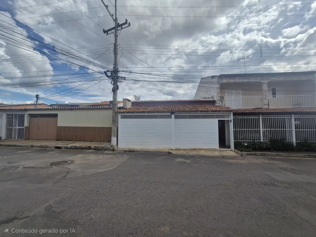 Oportunidade !!!! Casa com 3 quartos sendo um suite, sala, cozinha americana, to...