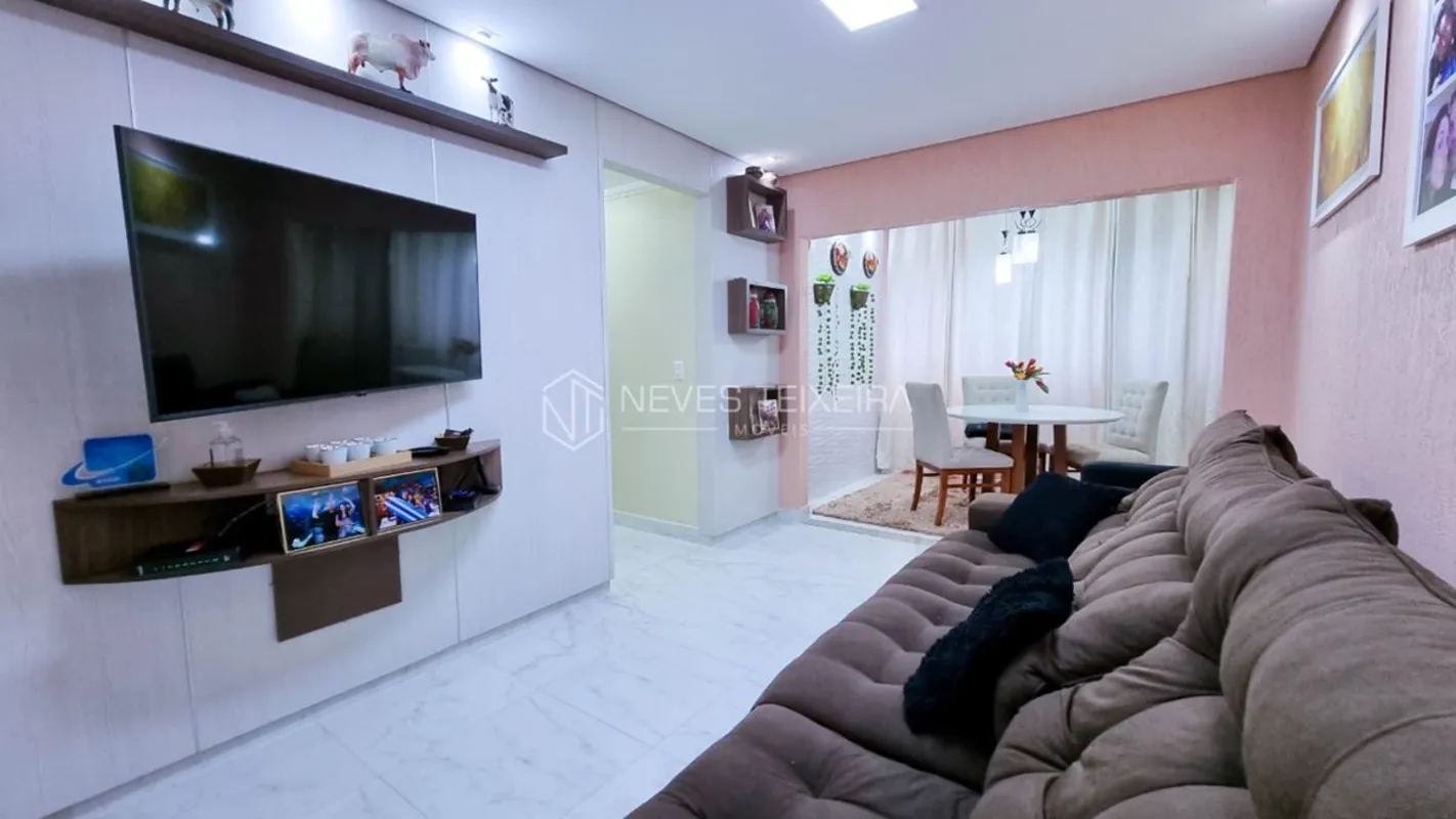 NEVES TEIXEIRA IMÓVEIS VENDE:Espetacular apartamento de canto, perpendicular, an...