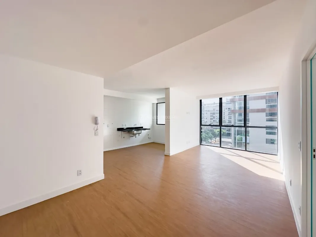 NEVES TEIXEIRA IMÓVEIS VENDE:Apartamento com vista livre e excelente localização...