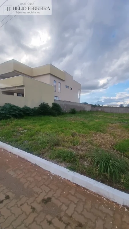 Otimo lote em condominio fechado ao lado do Ultrabox, o mesmo em posição nascent...