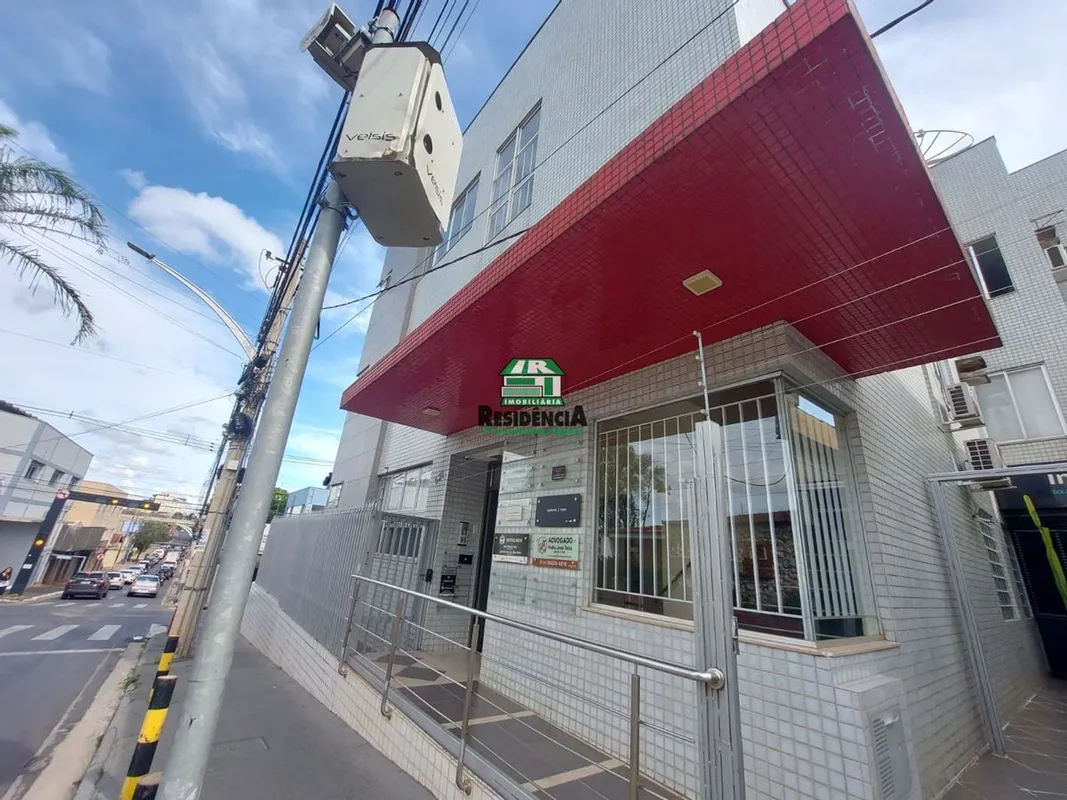 Sala comercial no Setor Central,com 02 salas com divisórias em drywall, banheiro...