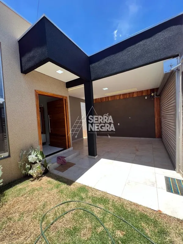 NÃO ACEITA FINANCIAMENTO.- Área total terreno: 200m²- Área construída: 180m²- Sa...