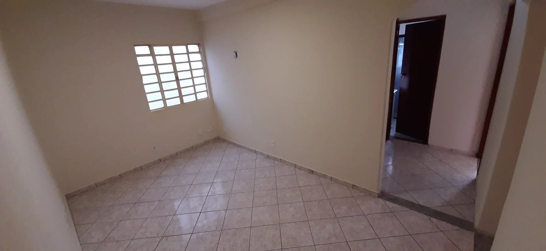 Apartamento de 02 quartos, sala, banheiro social, cozinha, área de serviço e sac...