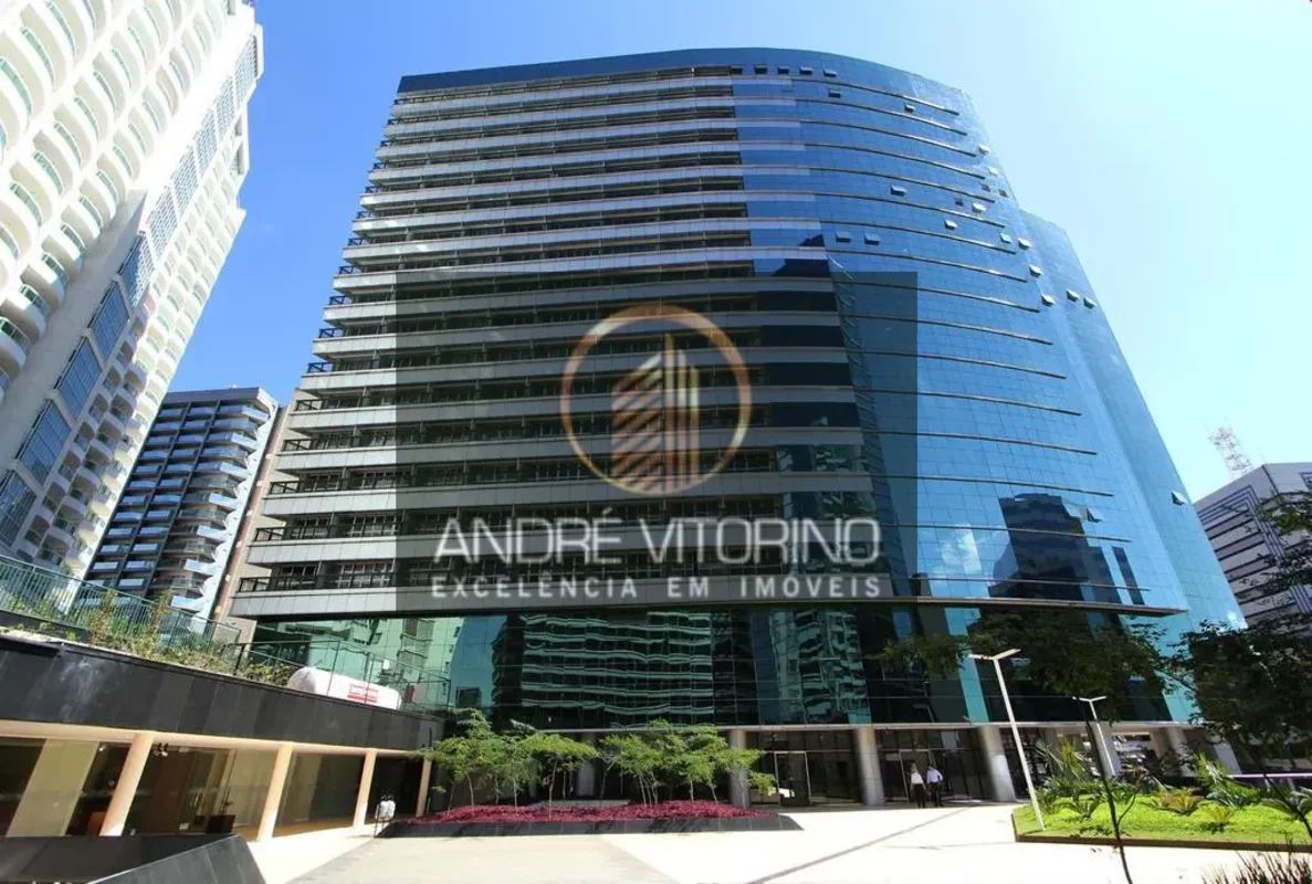 SALA COMERCIAL À VENDA – 37 m² – TOTALMENTE REFORMADAApresentamos excelente opor...