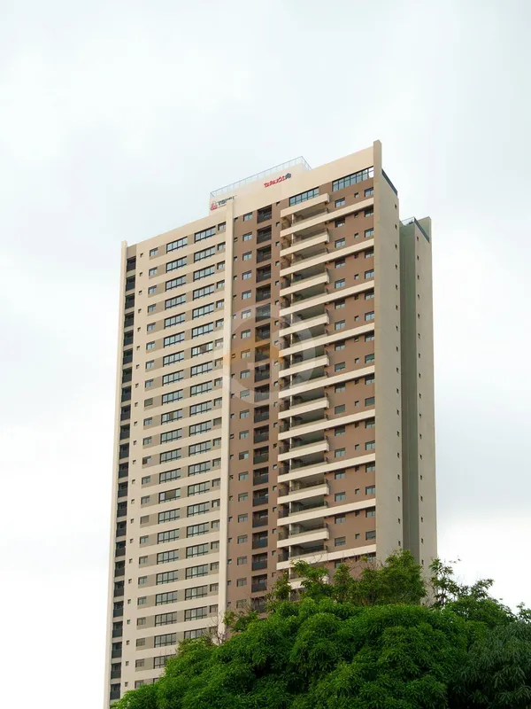 Localização espetacular a poucos passos do Parque Serrinha.Negócio de oportunida...