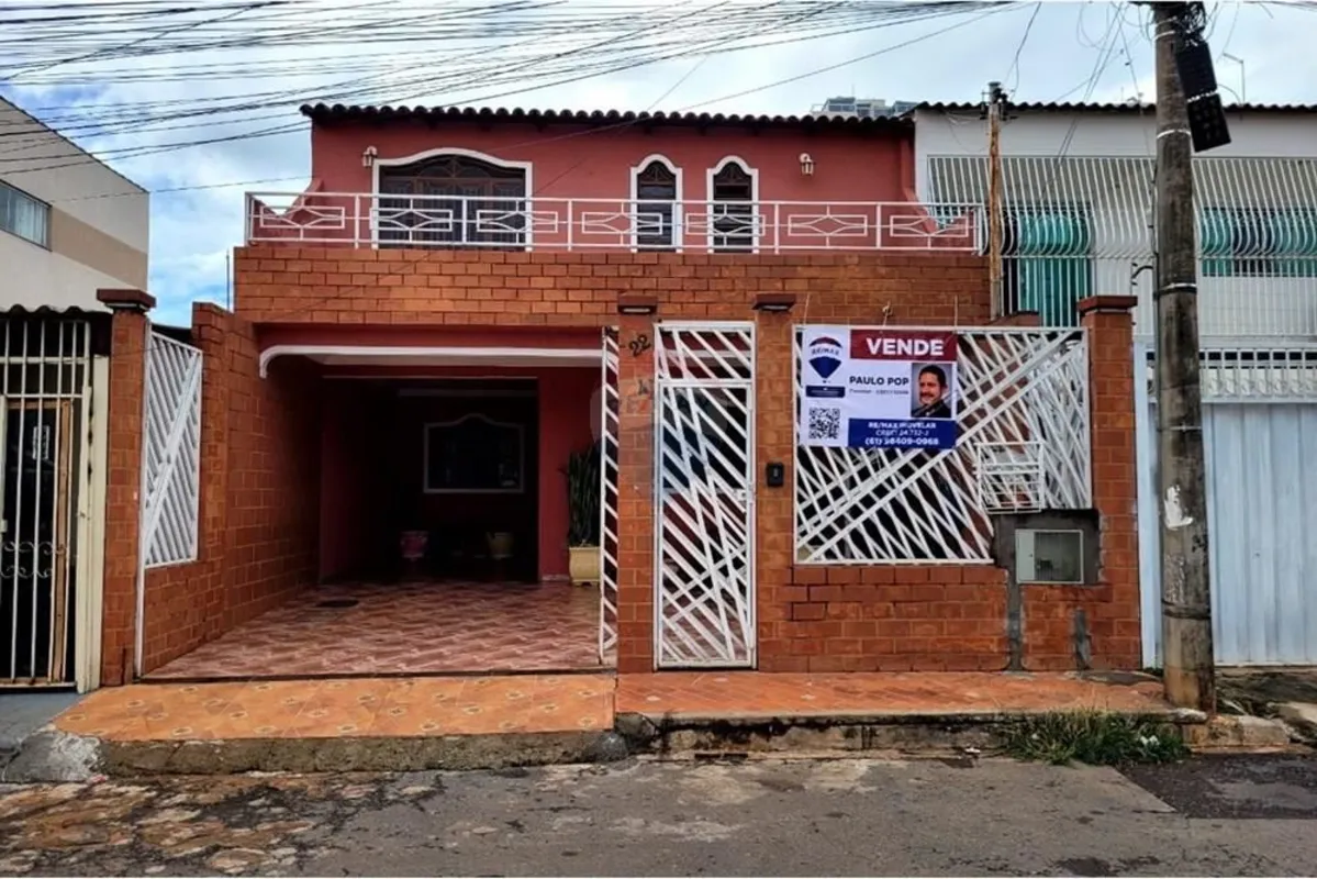 CASA TÉRREA COMPLETA + ÁREA GOURMET PARA GRANDES EVENTOS CONFORTO, ESPAÇO E VALO...