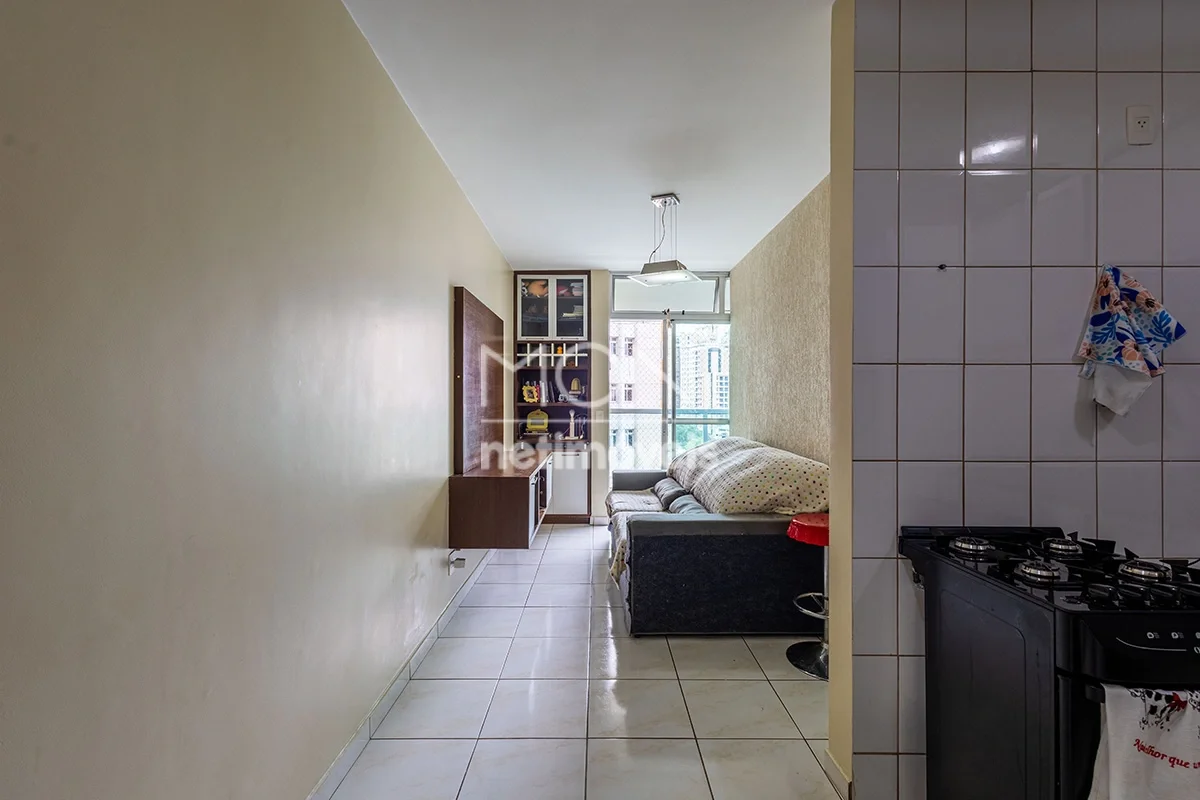 Apartamento com varanda e garagem - Rua 20 Norte – Edifício Green ParkLocalizaçã...