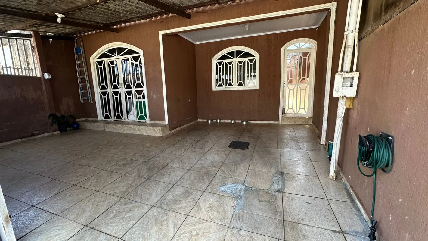 JDM IMOBILIÁRIA VENDE : Excelente oportunidade !! Casa localizada no Recanto das...