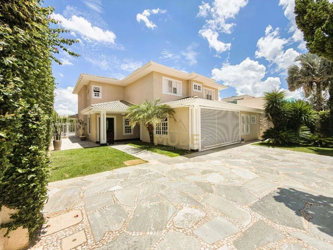 Casa de Alto Padrão Lago Norte: Exclusividade, Conforto e Vista para o LagoViva ...