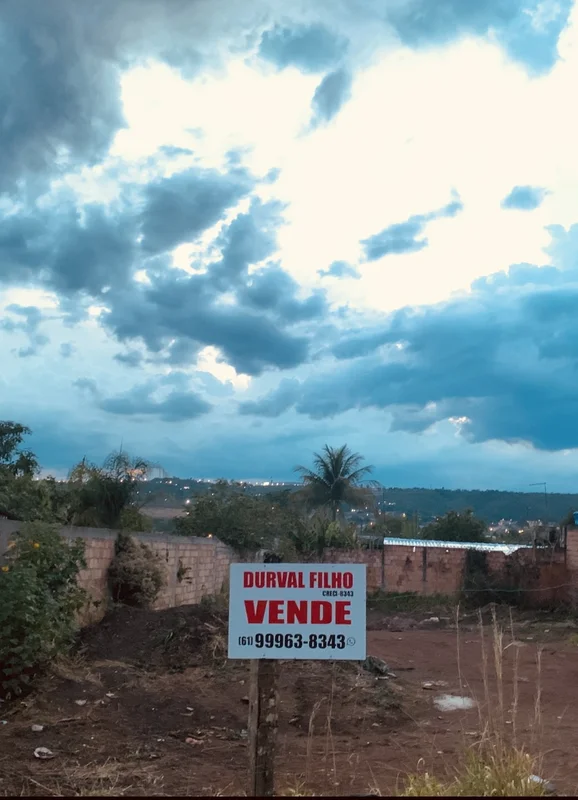 Excelente lote com 580 m², plano, localizado no agora denominado, Condomínio Jar...