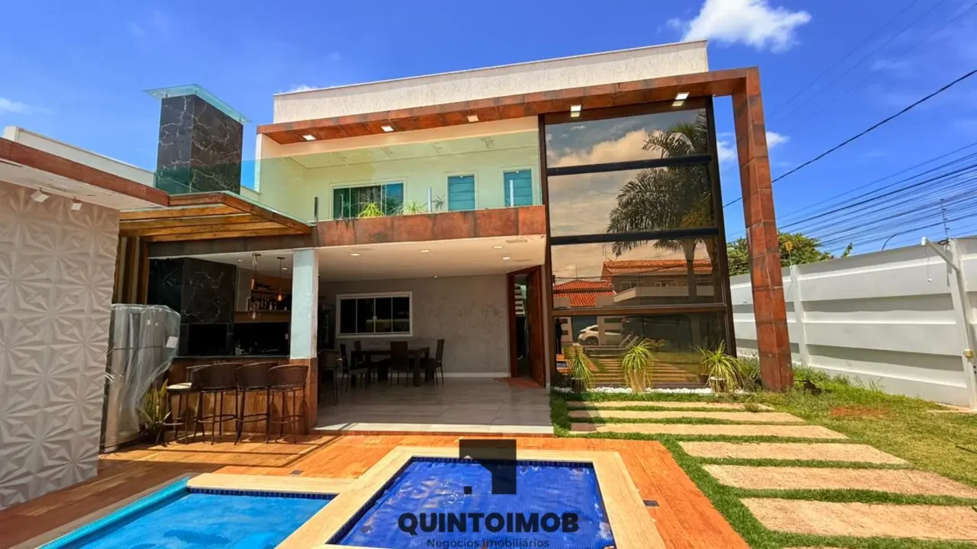 Sobrado de Alto Padrão à Venda – Samambaia Norte, BrasíliaApresentamos uma excel...