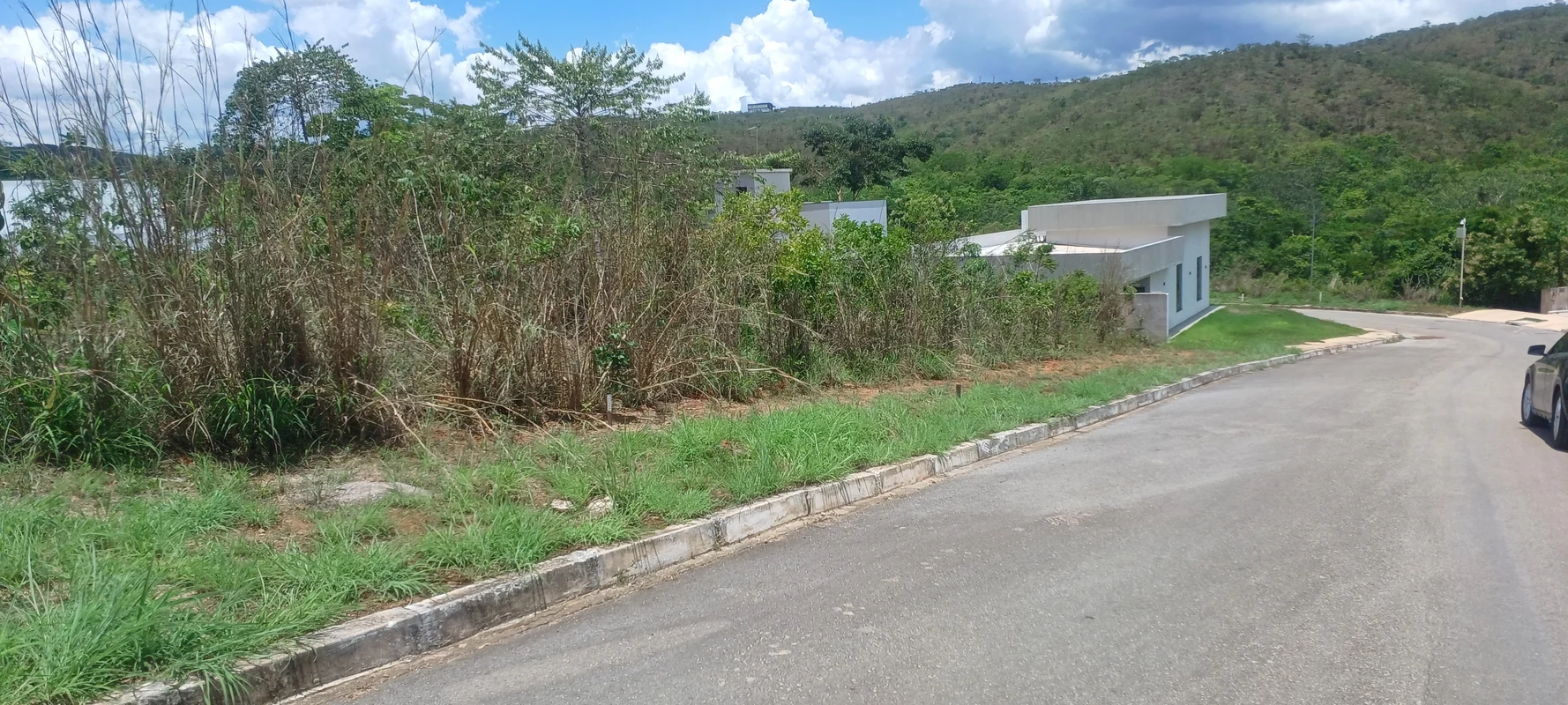 Condominio Quatro Estações Lote com 550m², plano, vista livre espetacular, segur...