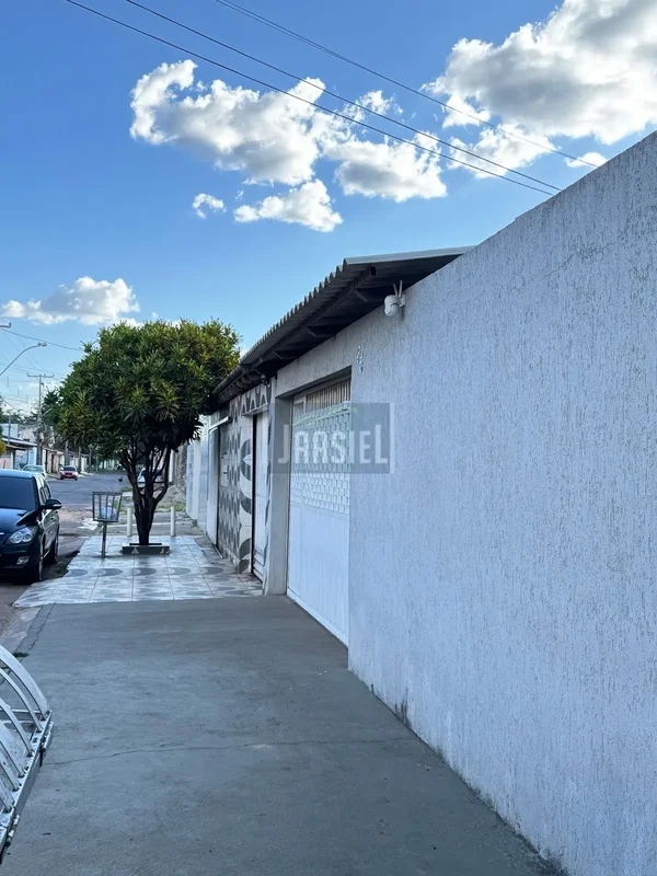Excelente oportunidade! Casa de 3 quartos na Qd 08, Setor Oeste, Gama, DF, com u...