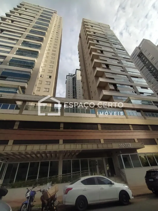Excelente apartamento mobiliado no Edifício Matiz, com 104 m², oferecendo 03 suí...