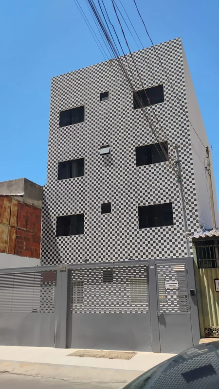 Excelente Oportunidade em Samambaia – Prédio com 8 Apartamentos Próximo ao Metrô...