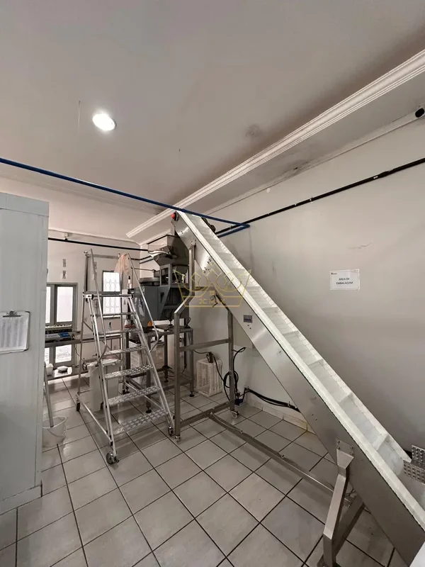 VENDE-SE – Ponto Comercial com EquipamentosEmpresa: AO2-Quadrado – Fábrica de Sa...