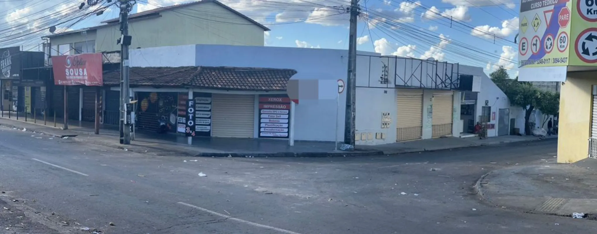 Imovel Comercial à venda com ótima localização5 salas comerciais 2 barracões (am...