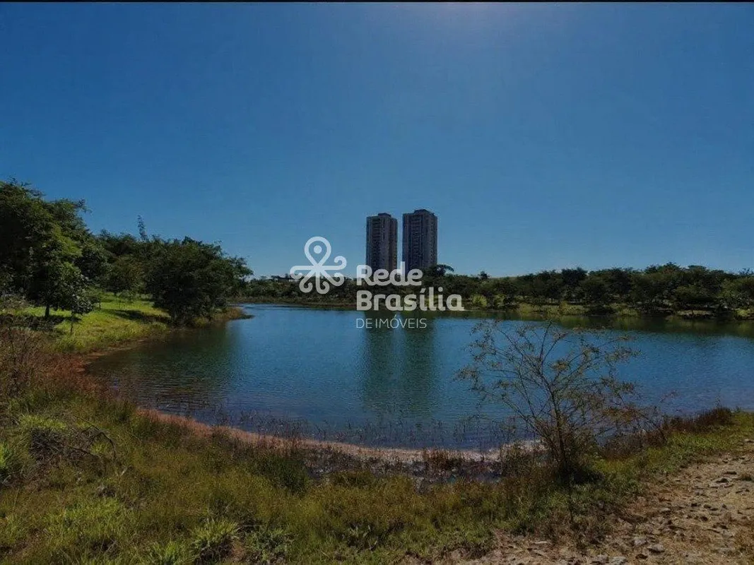 APARTAMENTO À VENDA - ALPHAVILLE BRASÍLIAConforto, sofisticação e uma vista desl...