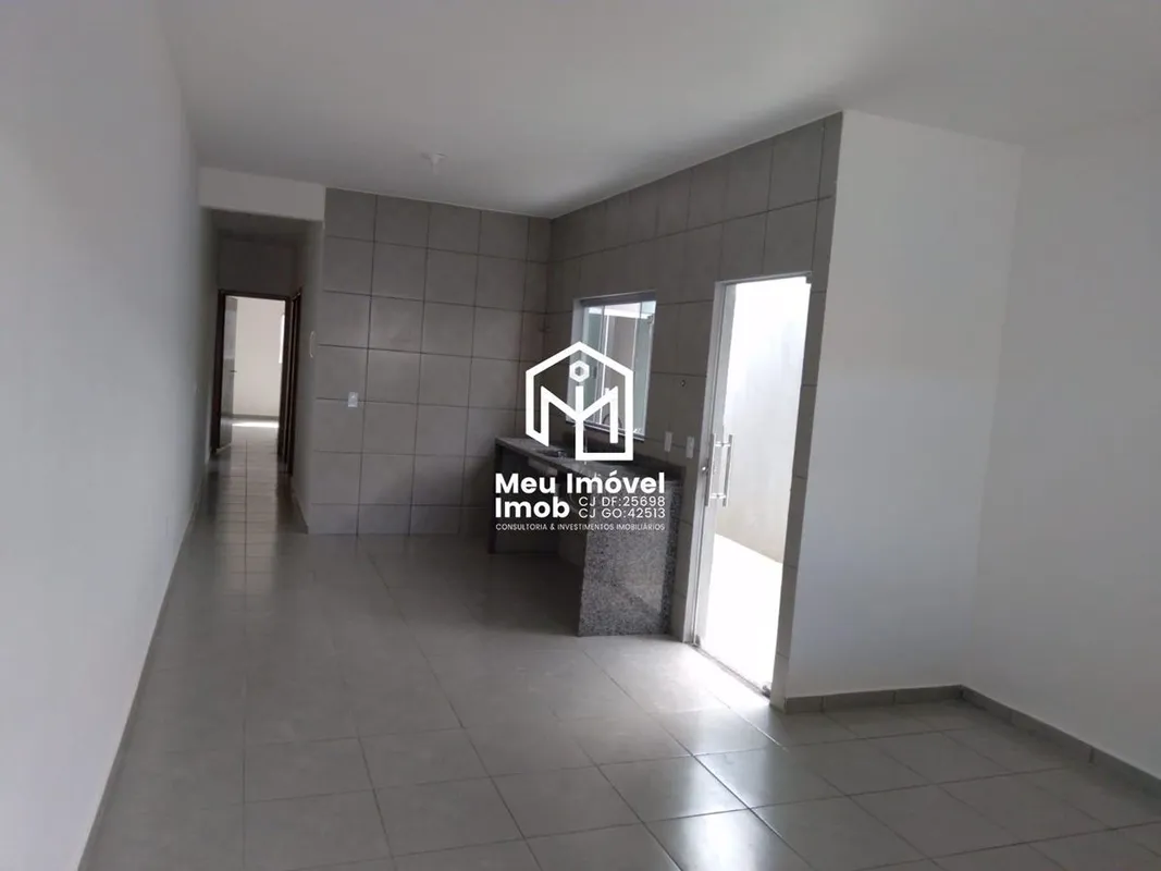 Vende-se Casa no Jardim Sion - Luziânia (GO)Uma excelente oportunidade para quem...
