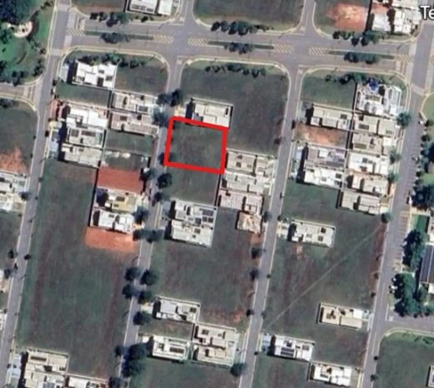 Terreno bem localizado no Condomínio Terras Alpha 1, em Senador Canedo. O condom...