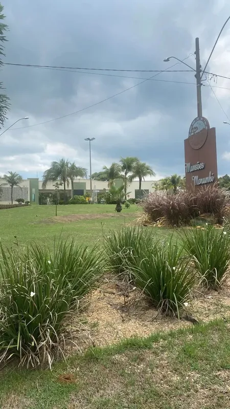 Condomínio fechado mansões Morumbi. Go 020 ao lado do casa uva. Lote com 1830 me...