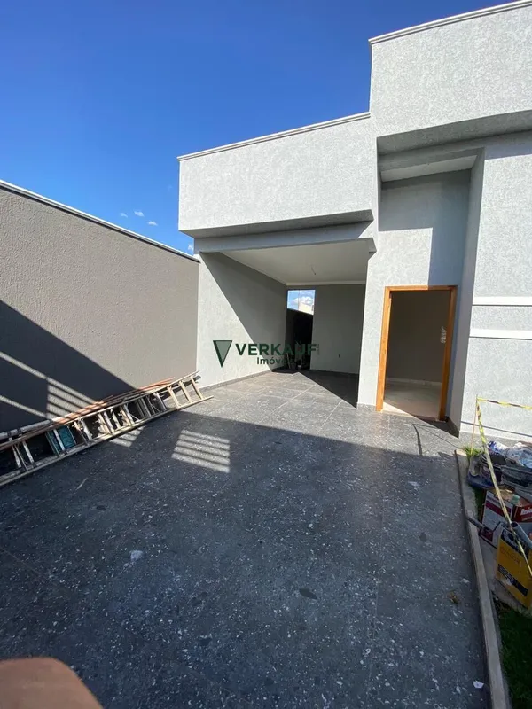Casa térrea no setor Buriti Sereno R$ 430 mil•Lote 211 m2•Casa 128 m2•Pé direto ...