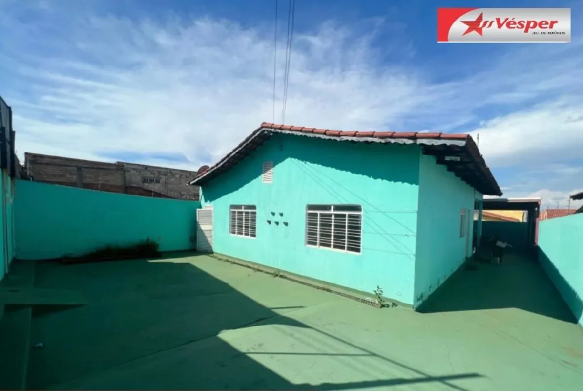 Casa com 260,00m² no Setor Residencial Garavelo Park.Estrutura pronta para berçá...