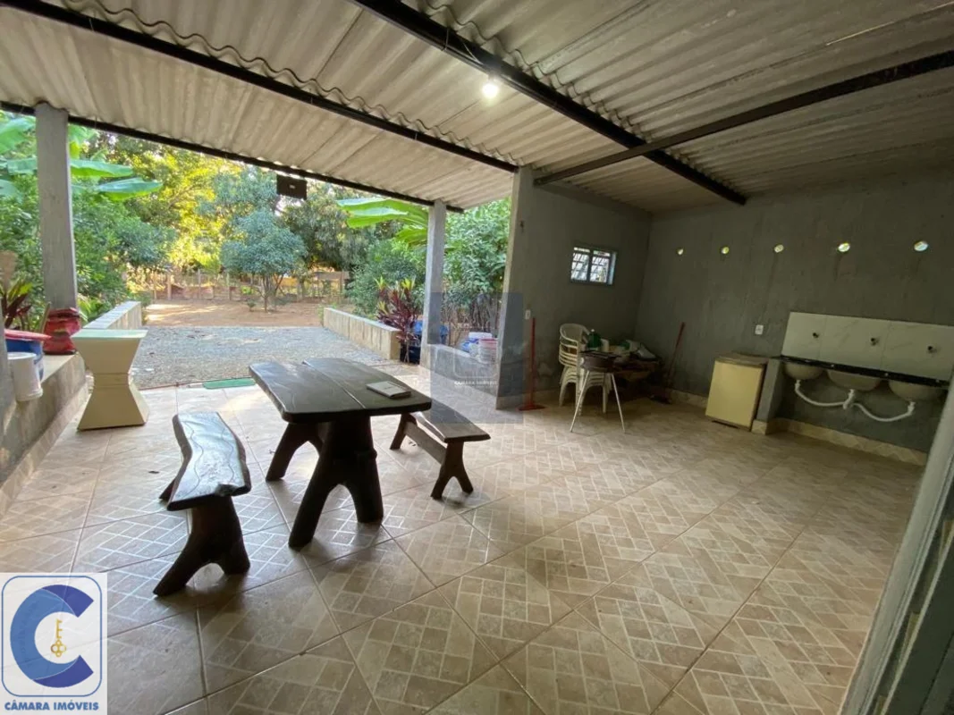 Oportunidade:Casa composta por:2 quartos;Sala;Cozinha; 1 Garagem coberta; Área d...