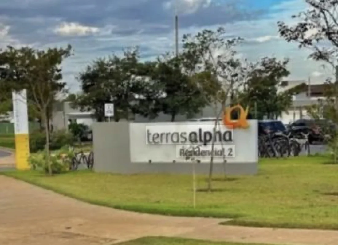 Lote com 300 metros quitado! Melhor localização do condomínio 04/12/25