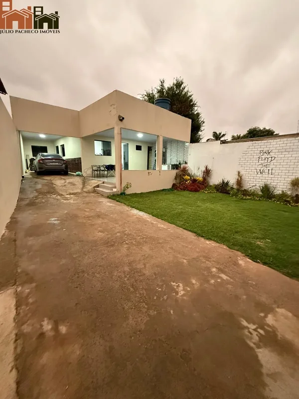 Aproveite a oportunidade de adquirir uma casa encantadora na Rua 4, no bairro Vi...