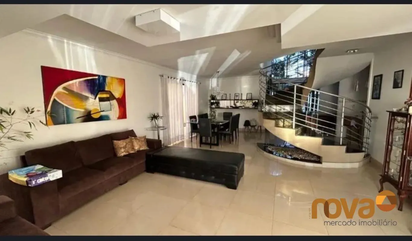 Sobrado com 3 quartos 1 suite no Condomínio Jardins Madri.Área construida com 28...